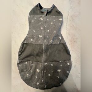 Happiest baby transition swaddle (small)